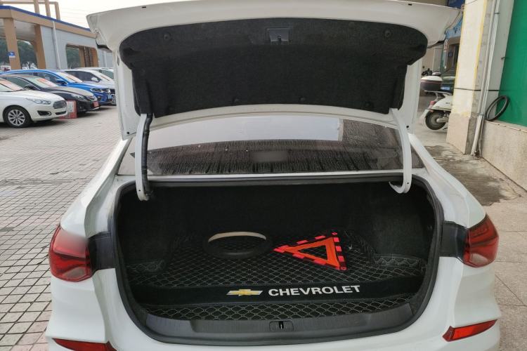 Used Chevrolet Monza 2021 320 Automatic Enjoyment Sunroof Edition
