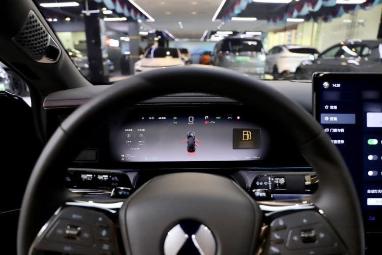 Used Denza Z9GT 2024 1100 4x4 Max First Edition
