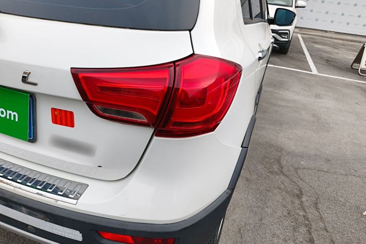 Used Haval H1 2015 1.5L Manual Luxury Model
