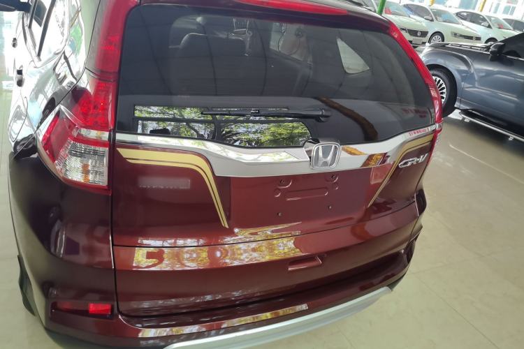 Used Honda CR-V 2016 2.0L two-wheel drive Urban Edition
