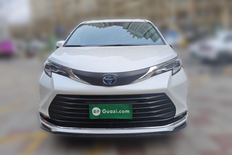 Used Toyota Sienna 2023 2.5L Hybrid Comfort Edition