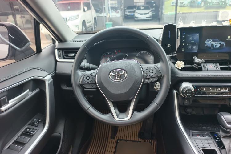 Used Toyota Wildlander 2023 2.0L CVT Four-Wheel Drive Luxury PLUS Edition
