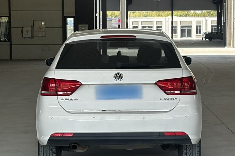 Used Volkswagen Gran Lavida 2013 1.6L Automatic Comfort Model
