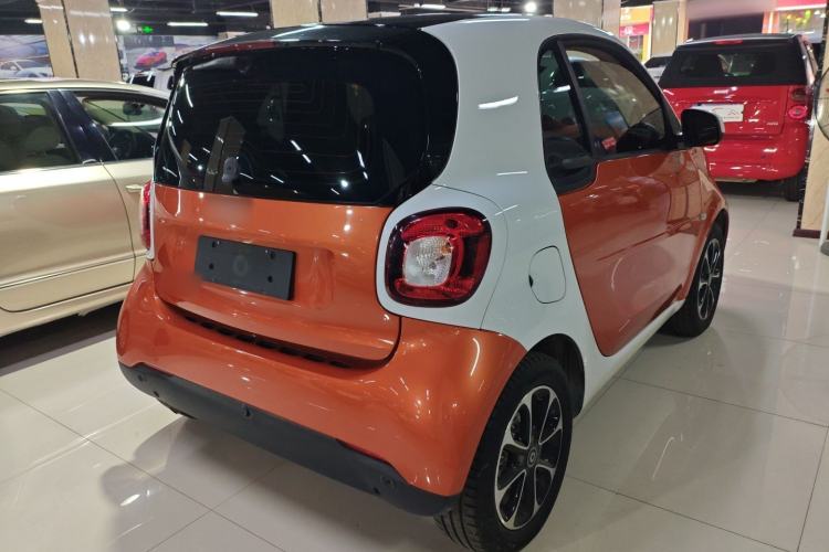 Used  fortwo 2015 1.0L 52 kW Hardtop Passion Edition
