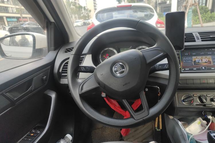 Used Skoda Fabia 2016 1.4L Automatic Car Enjoy Edition
