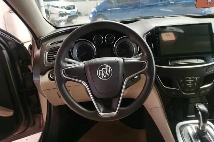 Used Buick Regal 2015 2.0L Leading Fashion Edition
