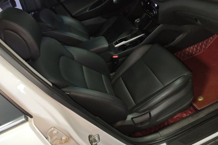 Used Hyundai Tucson 2018 1.6T Dual-Clutch Two-Wheel Drive 15th Anniversary Special Edition
