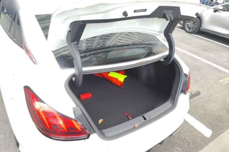 Used MG 5 2022 180 DVVT CVT Youth Luxury Edition
