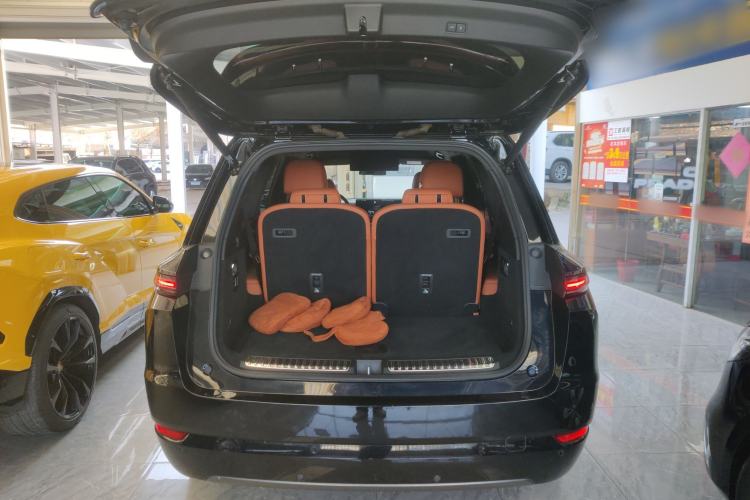 Used Li Auto L9 2022 Max model
