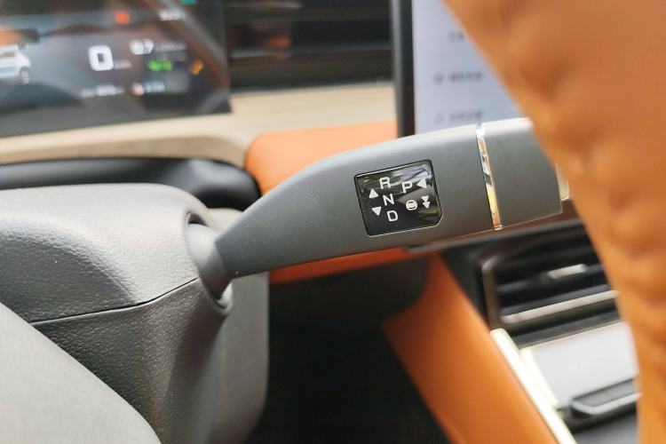 Used Jetour Dashing 2025 1.5TD DCT Flagship Edition
