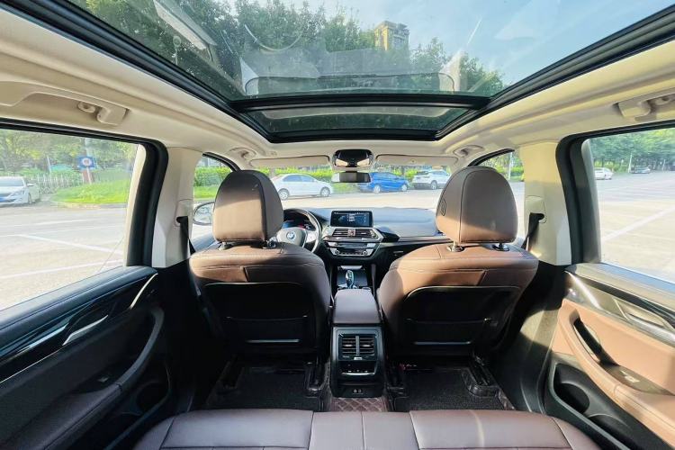 Used BMW iX3 2021 Leading Model
