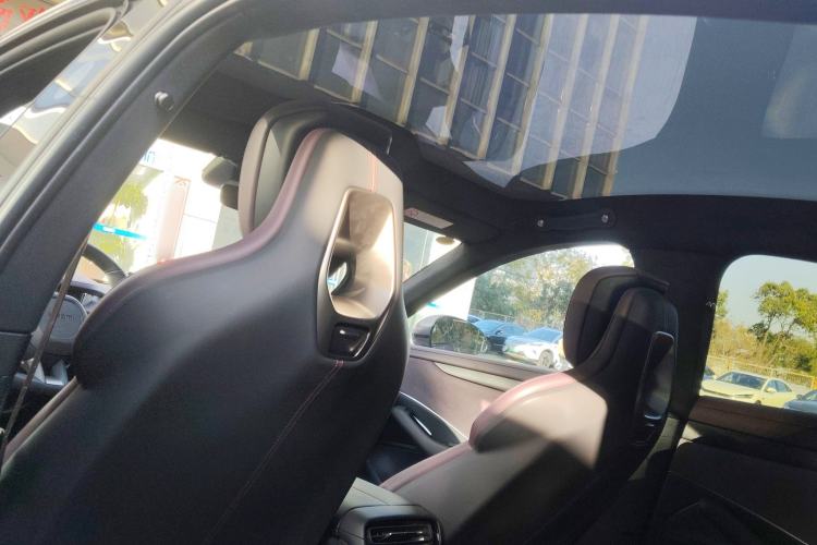 Used  SU7 2024 Four-Wheel Drive Ultra-Long Range Advanced Intelligent Driving Max Edition
