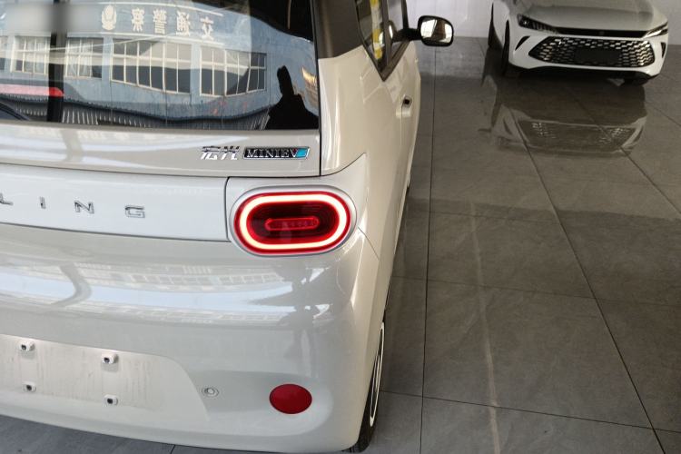 Used Wuling Hongguang MINIEV 2024 3rd Generation 215km Youth Edition