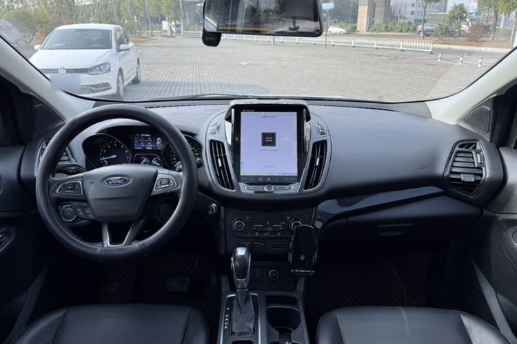 Used Ford Kuga 2019 EcoBoost 180 Two-Wheel-Drive Titanium Plus Model China V Standard