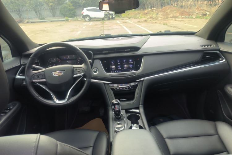 Used Cadillac XT6 2022 2.0T Six-Seater Four-Wheel-Drive Luxury Version