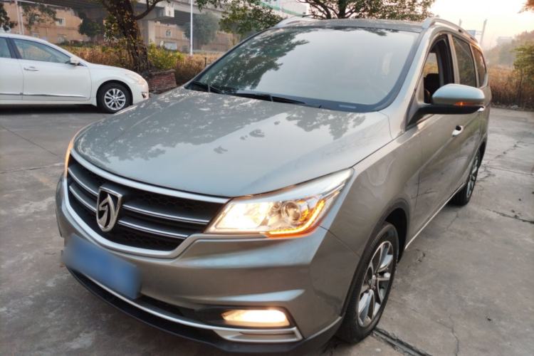 Used Baojun 730 2019 1.5T CVT Fashion Model 7 Seats China V Emission Standard