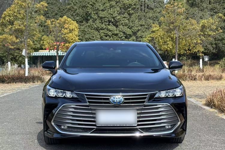 Used Toyota Avalon 2019 Dual-Engine 2.5L Luxury Edition China V Standard
