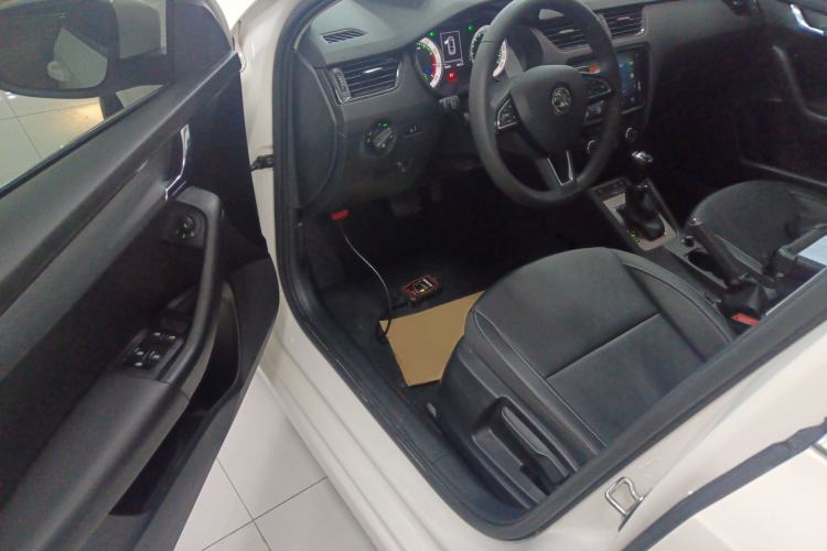 Used Skoda Octavia 2021 1.5L Automatic Comfort Edition
