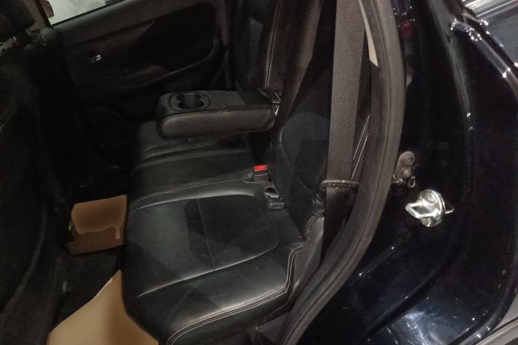 Used Mitsubishi Outlander 2016 2.0L Two-Wheel Drive Fashion Edition 5 Seats