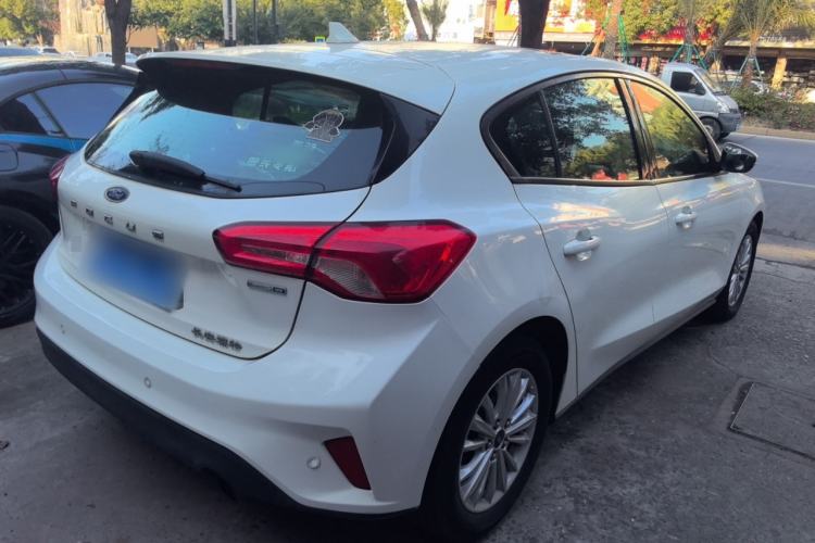 Used Ford Focus 2019 Two-Door EcoBoost 125 Automatic Trendy Model China V Standard