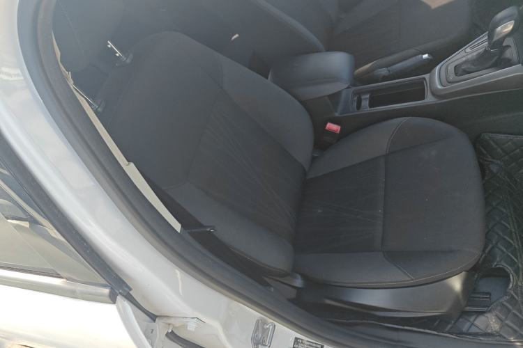 Used Ford Focus 2015 Hatchback 1.6L Automatic Comfort Model
