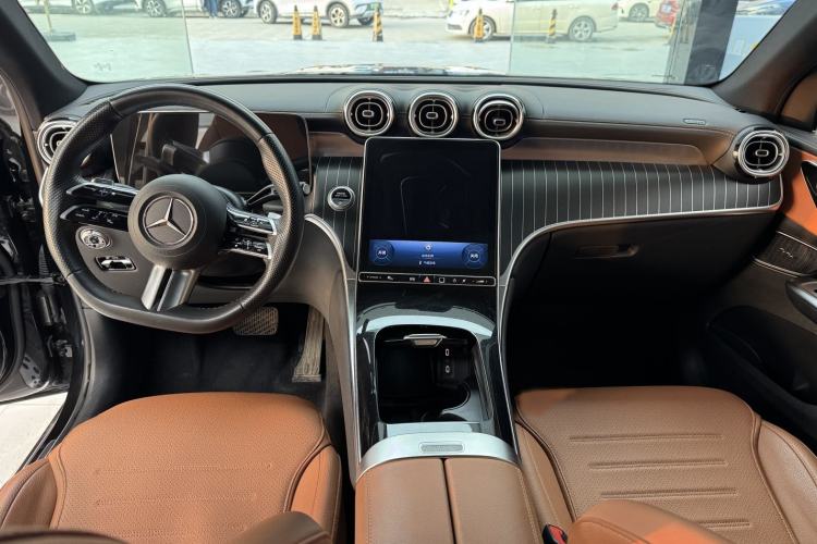 Used Mercedes-Benz GLC 2023 Refreshed GLC 300 L 4MATIC Dynamic Edition 5 Seats