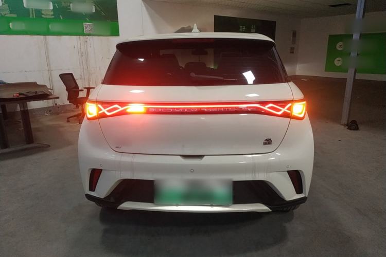Used BYD Dolphin 2023 420 km Fashion Edition

