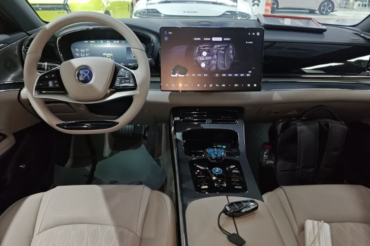 Used BYD Han 2025 DM-i 125KM Prestige Model
