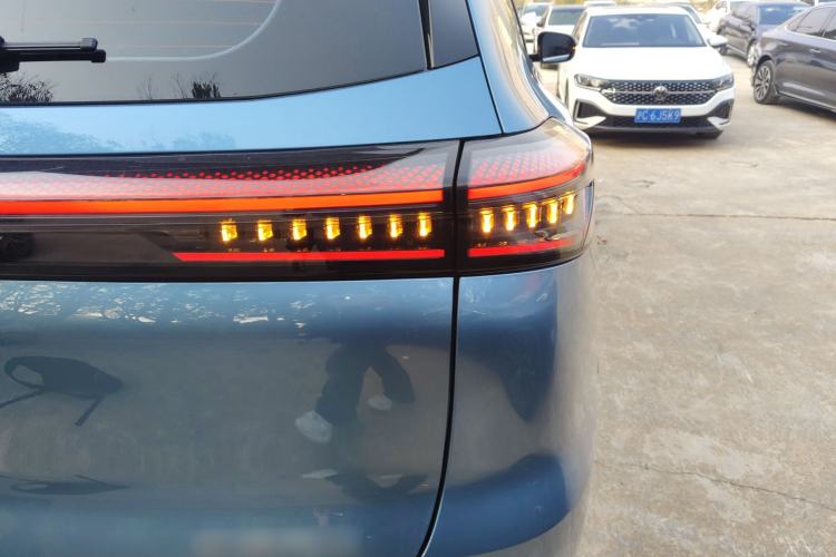 Used Chery Tiggo 8 PLUS C-DM 2025 1.5T 116 km Prestige Version 5 Seats