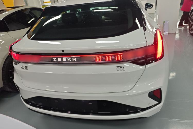 Used Zeekr 001 2025 WE Edition 100 kWh Rear-Wheel Drive