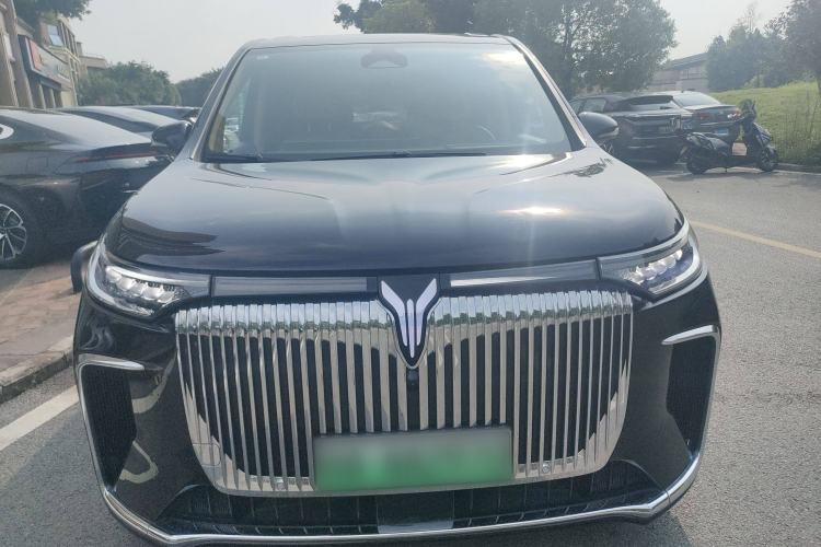 Used VOYAH Dream 2025 EV Four-Wheel Drive Flagship Kunpeng Edition
