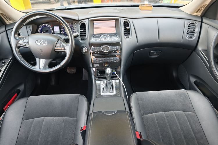 Used Infiniti QX50 2015 2.5L Comfort Edition