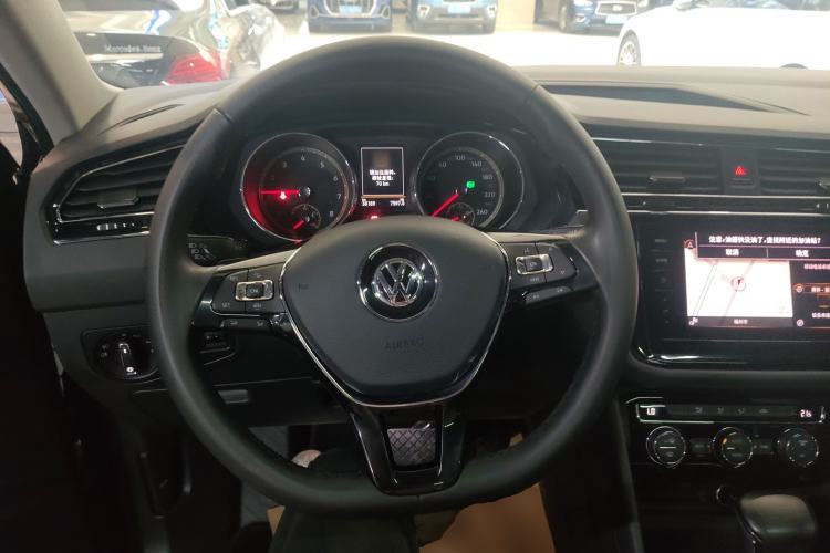 Used Volkswagen Tiguan L 2020 330TSI Automatic Two-Wheel Drive Panoramic Comfort Edition China VI Standard