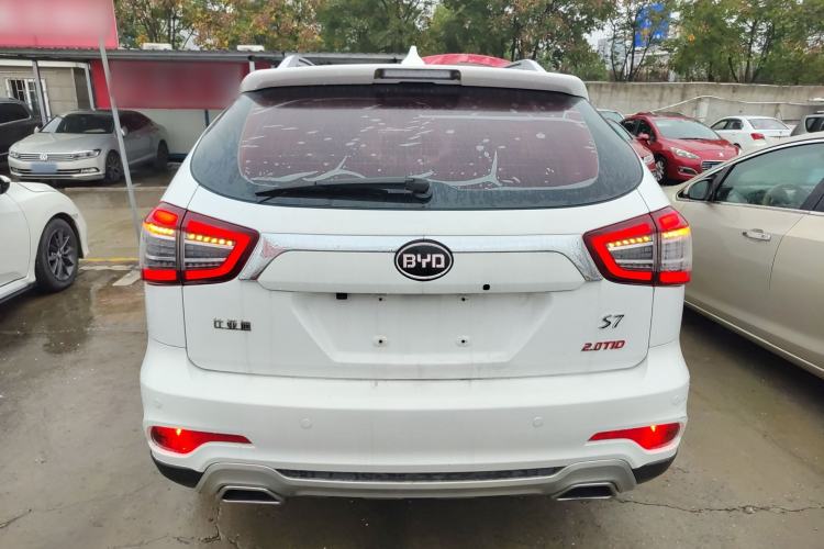 Used BYD S7 2017 2.0T Automatic Prestige Edition
