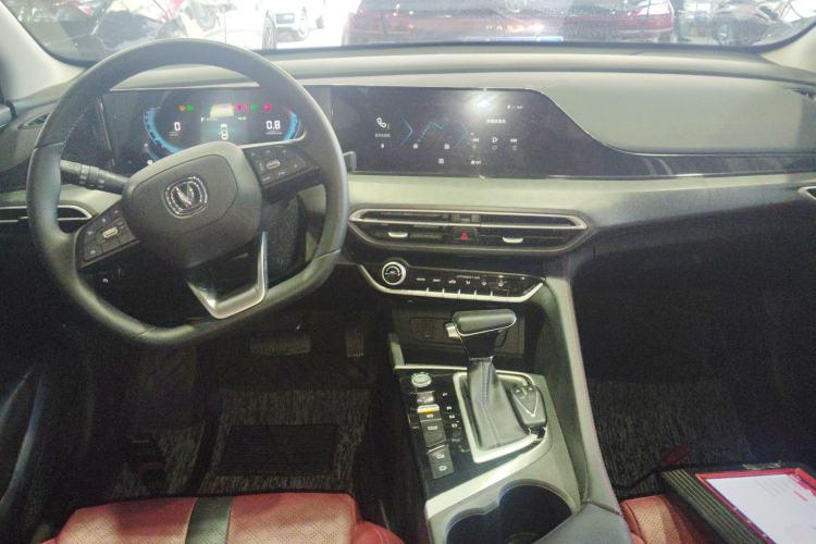 Used Changan Eado 2021 PLUS Blue Whale NE 1.4T GDI DCT Prestige Model
