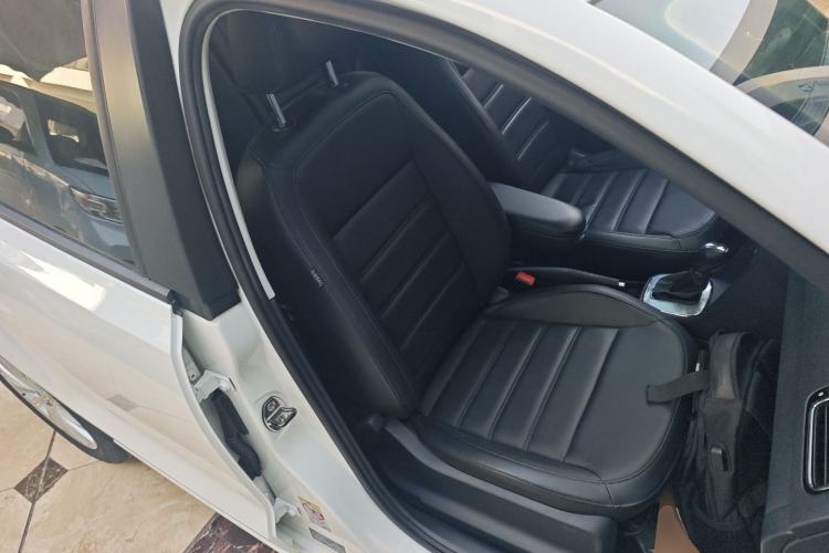 Used Volkswagen Polo 2013 1.6L Automatic Luxury Edition
