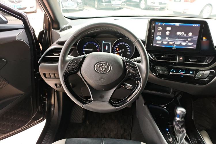 Used Toyota IZOA 2021 2.0L Yichi SPORT