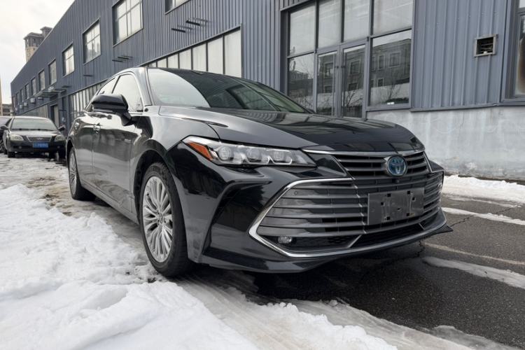 Used Toyota Avalon 2019 Dual-Engine 2.5L XLE Prestige Version China VI Standard