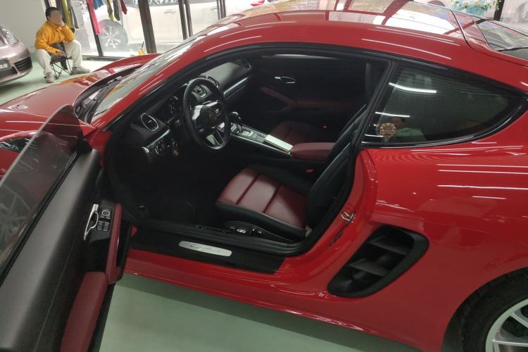 Used Porsche 718 2020 Cayman 2.0T
