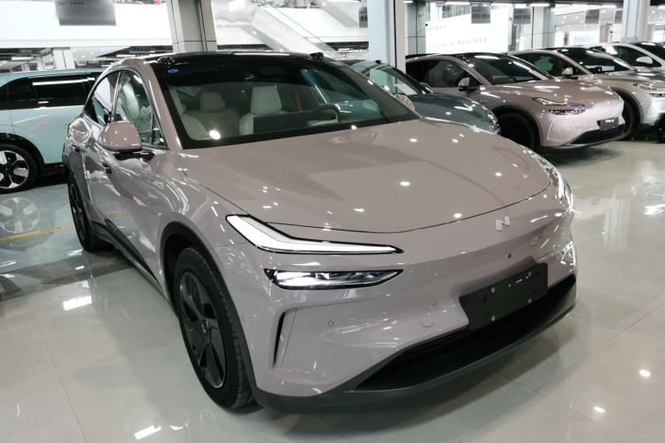 Used ONVO L60 2024 60 kWh Rear-Drive Version