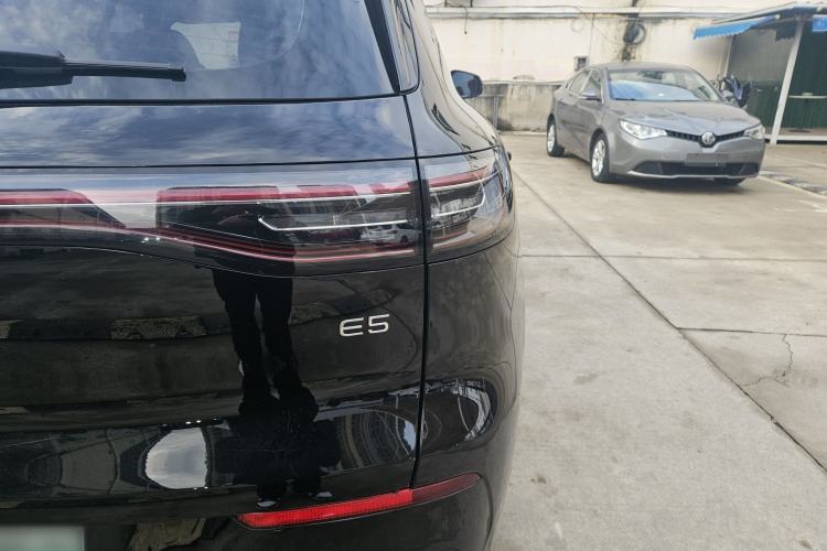 Used  E5 2024 440km Exploration Version
