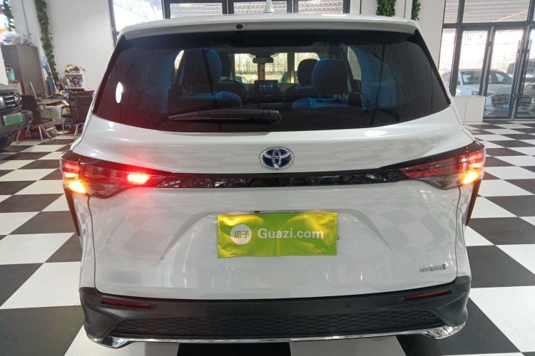 Used Toyota Granvia 2023 2.5L Hybrid Comfort Edition