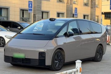Used Li Auto MEGA 2024 Ultra Model