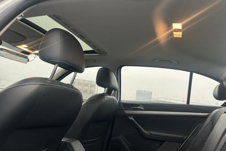 Used Volkswagen Lavida 2015 230TSI DSG Comfort Edition