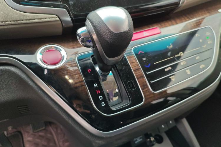 Used Honda Odyssey 2015 Revised 2.4L Luxury Edition