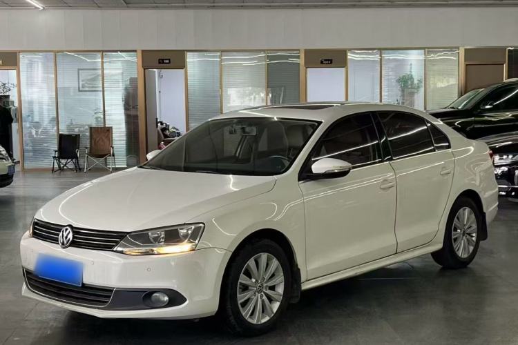 Used Volkswagen Sagitar 2014 Revised Version 1.4TSI Automatic Luxury Edition