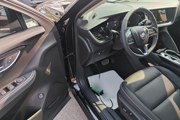 Used Buick Envision 2022 Facelift Encore S 652T Two-Wheel-Drive Luxury Model
