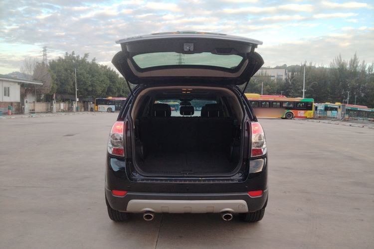 Used Chevrolet Captiva 2014 2.4L 4x4 Flagship Edition 7 Seats