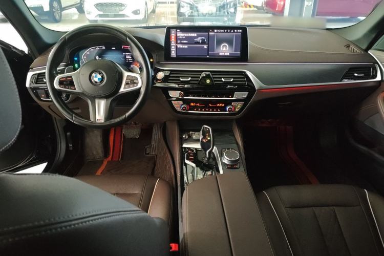 Used BMW 5 Series 2022 530Li Leading Model M Sport Package
