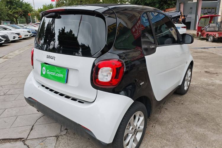 Used  fortwo 2018 1.0L 52kW Hardtop Dynamic Version China V
